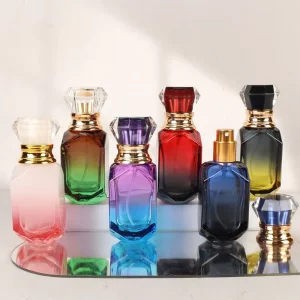 High quality Customization Service for Your Own Brand Unisex Perfume Spray Woody Floral Fruity 30ml Long Lasting Fragrance